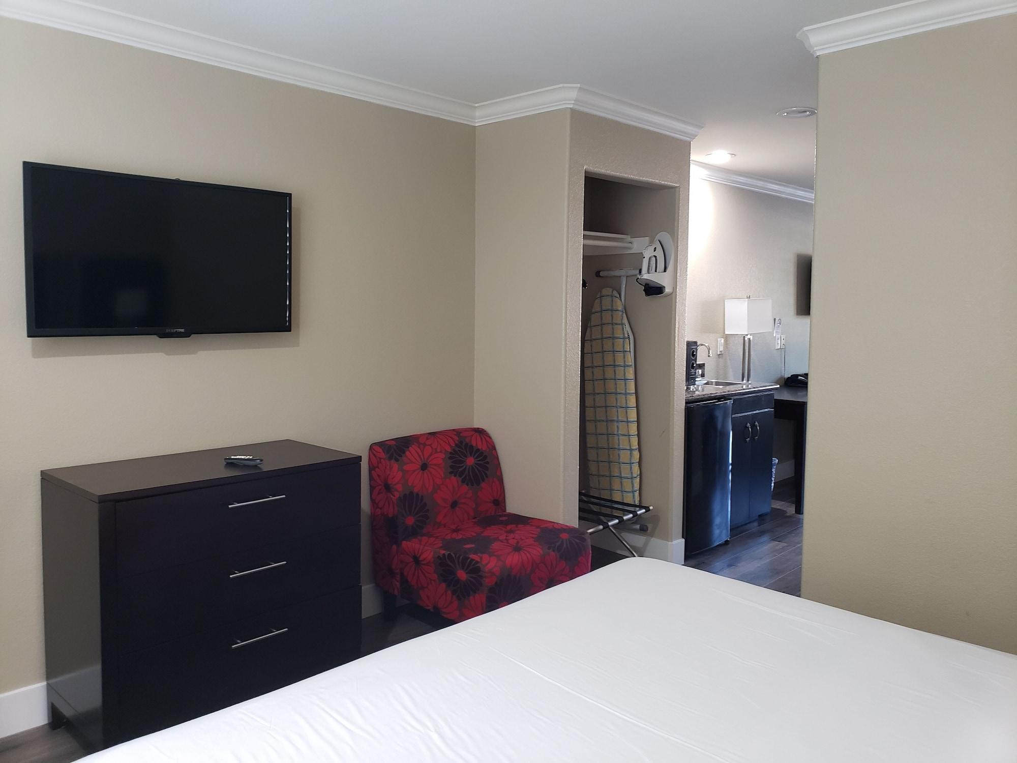 Fairview Inn & Suites Хийлдсбърг Екстериор снимка